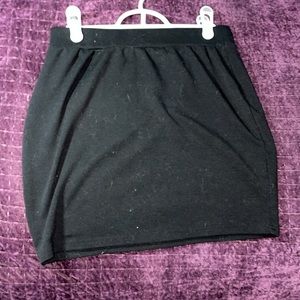 BlueNotes Black shirt size Medium perfect shape mini skirt